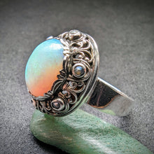 Lade das Bild in den Galerie-Viewer, Art Deco Jugendstil Ring Silber 900 Opal Perle französische Lilie
