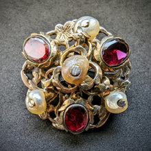 Load image into Gallery viewer, Button brooch min. 750 silver almandine garnet natural pearl old antique c. 1800S
