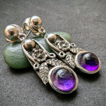 Lade das Bild in den Galerie-Viewer, Vintage Designer Ohrringe 835 Silber lila Amethyst floral Blumen alt
