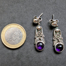 Lade das Bild in den Galerie-Viewer, Vintage Designer Ohrringe 835 Silber lila Amethyst floral Blumen alt S
