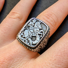 Lade das Bild in den Galerie-Viewer, Ring Heiliger Georg Drachentöter 800 Silber alt antik c. 1920 RG 64 S
