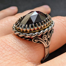 Load image into Gallery viewer, Vintage Tracht Ring 835 Silber facettierter XL Granat alt RG 62 S
