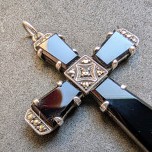 Lade das Bild in den Galerie-Viewer, Art Deco Kreuz Anhänger min 800 Silber Onyx Markasit alt c. 1920 S
