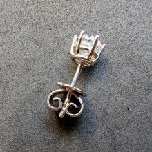Lade das Bild in den Galerie-Viewer, Ohrstecker 950 Platin Diamant Old Mine Cut c. 0,60 Carat Ohrring einzeln S
