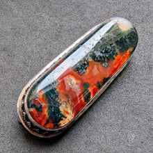 Load image into Gallery viewer, Art Deco Retro Brosche Granulation Silber Moosachat Handarbeit alt c. 1930 S

