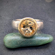 Lade das Bild in den Galerie-Viewer, Designer Ring Citrin gelb 925 Silber Goldfassung RG 57/58 S
