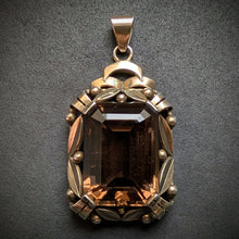 Lade das Bild in den Galerie-Viewer, Jugendstil Anhänger 835 Silber vergoldet Rauchquarz floral alt antik c. 1920
