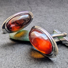 Load image into Gallery viewer, Vintage Designer Manschettenknöpfe Bernstein 835 Silber Silberschmiedearbeit S
