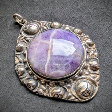 Lade das Bild in den Galerie-Viewer, Jugendstil Anhänger 800 Silber Kohm &amp; Haller Amethyst floral alt antik c. 1920 S
