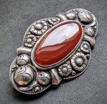 Lade das Bild in den Galerie-Viewer, Jugendstil Brosche 800 Silber Karneol alt antik c. 1920 S

