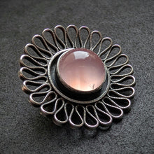 Lade das Bild in den Galerie-Viewer, Vintage Brosche Gustav Hauber 835 Silber Rosenquarz Midcentury alt c. 1950 S
