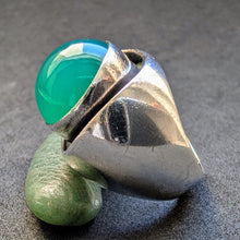 Lade das Bild in den Galerie-Viewer, Vintage Designer Ring 835 Silber Georg Kramer Chrysopras Midcentury alt RG 53 S
