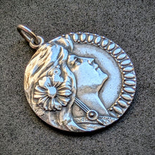 Lade das Bild in den Galerie-Viewer, Jugendstil Anhänger 800 Silber Dame Frau Kopf alt antik c. 1920 S
