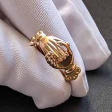 Lade das Bild in den Galerie-Viewer, Claddagh Ring 18k 750 Gold beweglich Herz Liebe Freundschaft alt c 1920 RG 49/50 S
