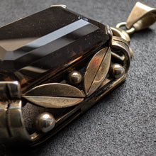 Lade das Bild in den Galerie-Viewer, Jugendstil Anhänger 835 Silber vergoldet Rauchquarz floral alt antik c. 1920
