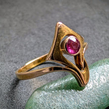 Load image into Gallery viewer, Jugendstil Ring 14k 585 Gold Rubin alt antik c. 1910 RG 52/53 S
