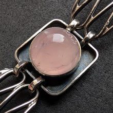 Lade das Bild in den Galerie-Viewer, Vintage Midcentury Armband 835 Silber Rosenquarz alt c. 1950 S
