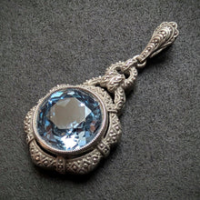 Lade das Bild in den Galerie-Viewer, Art Deco Designer Anhänger 835 Silber blauer Spinell KFW alt c. 1930 S
