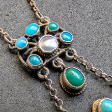Lade das Bild in den Galerie-Viewer, Neorenaissance Collier Türkis Perlmutt 750 Silber Österreich alt antik c. 1890 S
