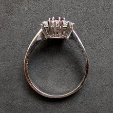 Lade das Bild in den Galerie-Viewer, Entourage Ring 585 Gold pink lila rot Saphir 0,75 Ct Diamant 0,56 Ct RG 63/64 S
