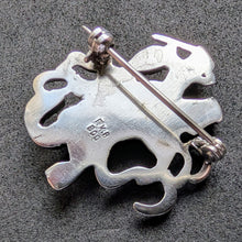 Load image into Gallery viewer, Tracht Brosche 800 Silber Heiliger Georg der Drachentöter Pferd alt S
