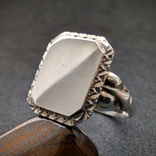 Lade das Bild in den Galerie-Viewer, Jugendstil Monogramm Ring 835 Silber freie Platte zum Gravieren Initialen RG 62
