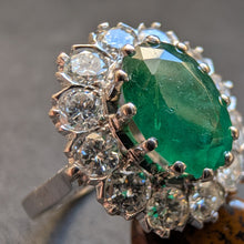 Lade das Bild in den Galerie-Viewer, Entourage Ring Gold 14k 585 Wien Smaragd 1,3 Carat Diamanten 1 Carat RG 53 S
