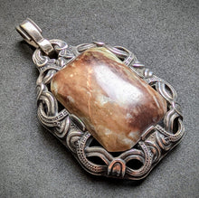 Lade das Bild in den Galerie-Viewer, Jugendstil Art Deco Anhänger Silber Speckstein Handarbeit alt antik c. 1920 S

