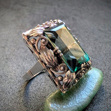 Lade das Bild in den Galerie-Viewer, Jugendstil Ring 835 Silber grüner Spinell Silberschmiedearbeit antik RG 53/54 S
