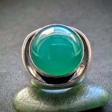 Lade das Bild in den Galerie-Viewer, Vintage Designer Ring 835 Silber Georg Kramer Chrysopras Midcentury alt RG 53 S
