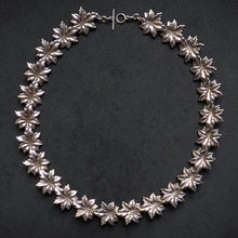 Load image into Gallery viewer, Jugendstil Art Deco Ahornblatt Collier Kette 925 Silber Handarbeit alt antik S
