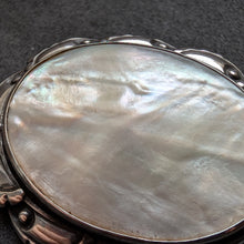 Lade das Bild in den Galerie-Viewer, Jugendstil Brosche 900 Silber RBH Rasmus Björn Halvordersen Perlmutt alt antik c. 1920
