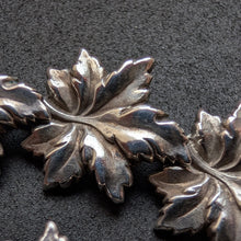 Load image into Gallery viewer, Jugendstil Art Deco Ahornblatt Collier Kette 925 Silber Handarbeit alt antik S

