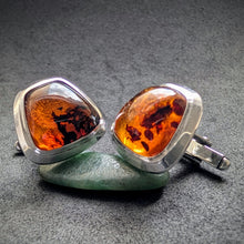 Load image into Gallery viewer, Vintage Designer Manschettenknöpfe Bernstein 835 Silber Silberschmiedearbeit S
