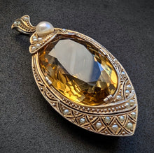 Lade das Bild in den Galerie-Viewer, Jugendstil Anhänger Silber vergoldet Citrin 23 Carat Perle alt antik c. 1920 S
