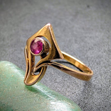 Load image into Gallery viewer, Jugendstil Ring 14k 585 Gold Rubin alt antik c. 1910 RG 52/53 S
