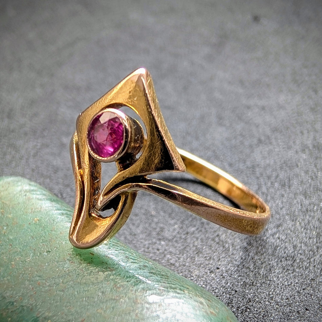 Jugendstil Ring 14k 585 Gold Rubin alt antik c. 1910 RG 52/53 S
