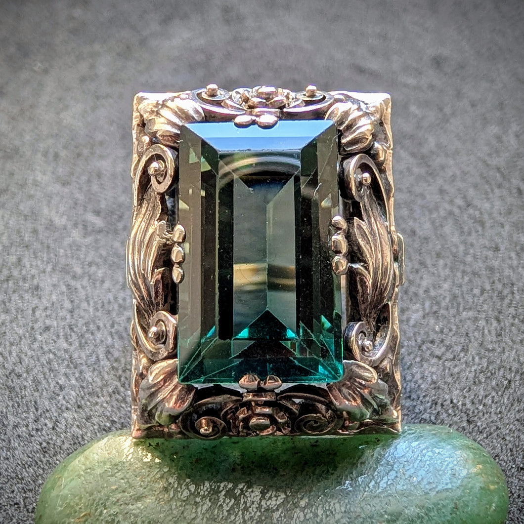 Jugendstil Ring 835 Silber grüner Spinell Silberschmiedearbeit antik RG 53/54 S