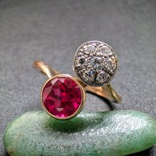 Lade das Bild in den Galerie-Viewer, Art Deco Ring Toi et Moi 585 Gold Diamant Rubin alt antik c. 1920 RG 52 S
