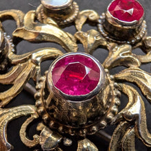 Load image into Gallery viewer, Neorenaissance Silber Brosche Rubin Perle Perlmutt floral alt antik c. 1870 S
