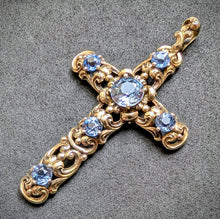 Load image into Gallery viewer, Jugendstil Kreuz Anhänger 835 Silber blau Spinell aquamarinblau antik c. 1920 S
