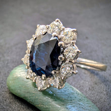 Lade das Bild in den Galerie-Viewer, Entourage Ring 18k 750 Gold blauer Saphir 2,5 Carat Diamanten 0,80 Ct RG 55/56 S
